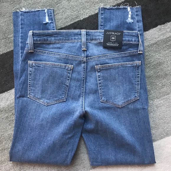 ⚡️⬇️ 1 left sale⚡️ Just Black Denim Ankle Jeans - Picture 4 of 8